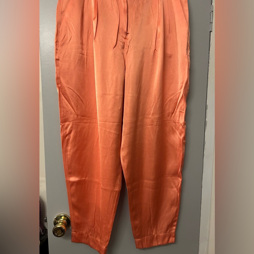 Express Women's Orange Cropped Pants